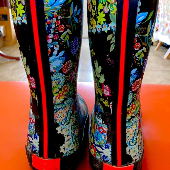 “Johnny Was “ Size 10 Women’s NEW Beautiful Boots. Excellent cond. worn 1X - Picture 1 of 3